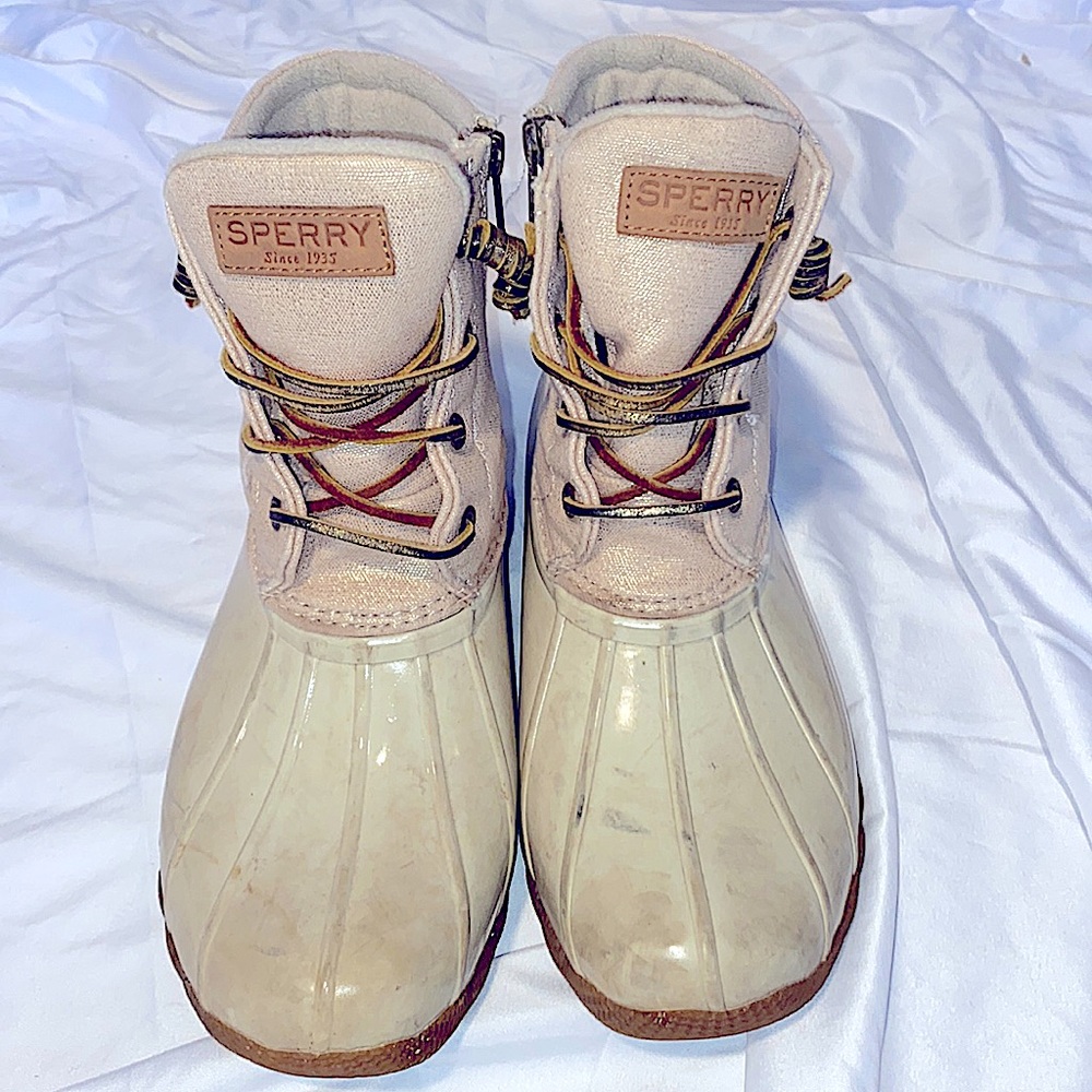 Sperry duck boots size 8